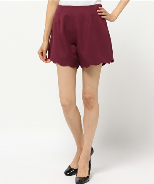 archives（アルシーヴ）の「裾スカラップショートパンツ（その他パンツ・レディース・ブラック/ベージュ/ワイン・MEDIUM）」の3枚目の写真