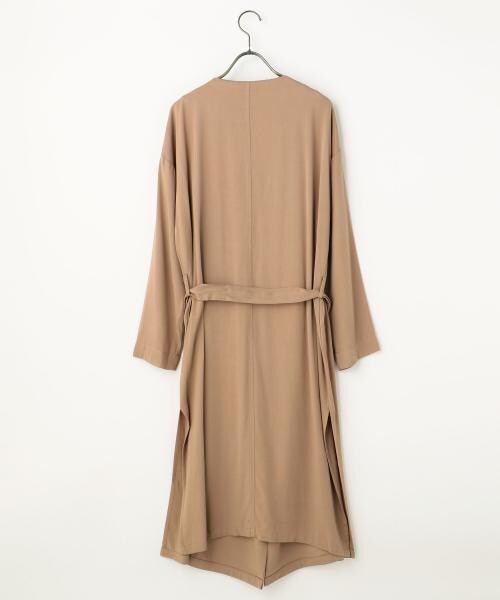 RAY CASSIN(レイカズン)の「ノーカラーロングガウン(ジャケット/アウター・レディース・ブラック/カーキ/ブラウン・FREE)」の4枚目の写真