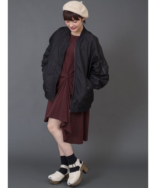 w closet(ダブルクローゼット)の「【先行予約】BIGシルエットMA-1(ジャケット/アウター・レディース・Lグレー/カーキ/ブラック・FREE)」の11枚目の写真