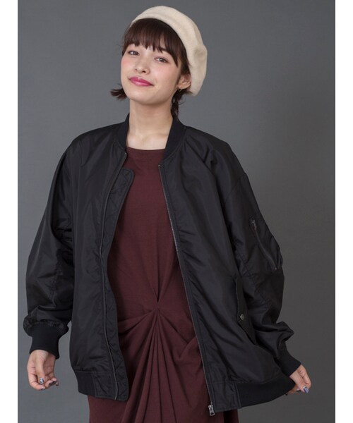 w closet(ダブルクローゼット)の「【先行予約】BIGシルエットMA-1(ジャケット/アウター・レディース・Lグレー/カーキ/ブラック・FREE)」の4枚目の写真