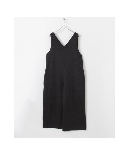 KBF（ケイビーエフ）の「深Vネックオールインワン（オールインワン・サロペット・レディース・BEIGE/L/BLUE/GRAY/BLACK・one）」の2枚目の写真