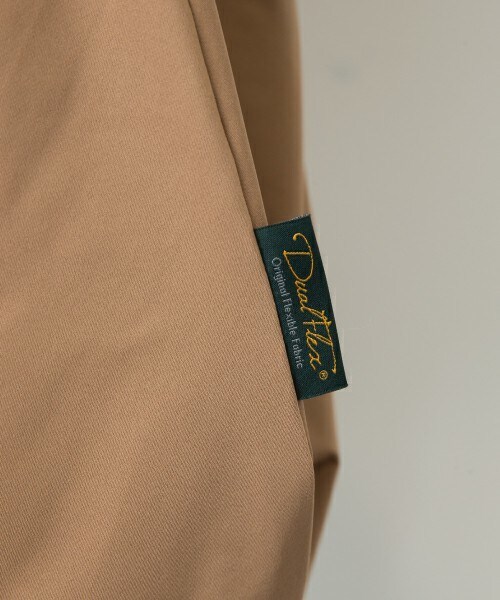 YOSOOU(ヨソオウ)の「【粧う/YOSOOU/ヨソオウ】Cloak Coat(ダウンジャケット/コート・レディース・ネイビー/キャメル・FREE)」の14枚目の写真