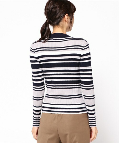 archives（アルシーヴ）の「マルチボーダープルオーバー（ニット/セーター・レディース・オフホワイト/グレー/ネイビー・MEDIUM）」の6枚目の写真