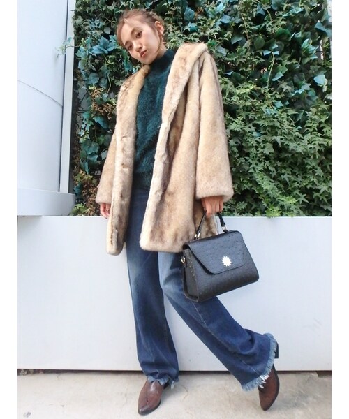 EVRIS（エヴリス）の「ビッグショールフェイクファーコート（ジャケット/アウター・レディース・ブラック/ベージュ/ミックス・F）」の6枚目の写真