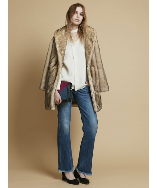 EVRIS（エヴリス）の「ビッグショールフェイクファーコート（ジャケット/アウター・レディース・ブラック/ベージュ/ミックス・F）」の4枚目の写真