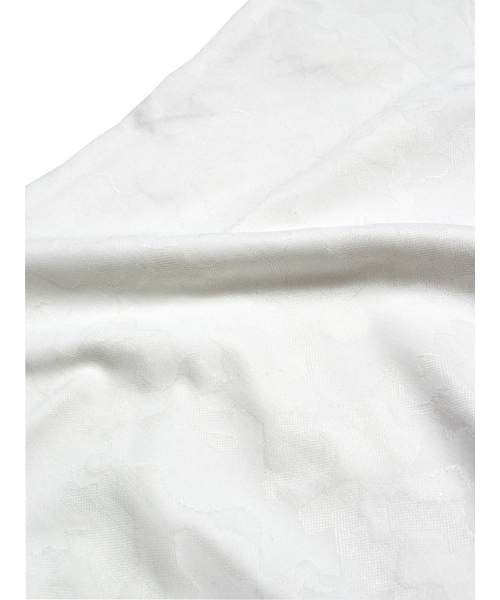 Luv maison（ラブメゾン）の「ジャガード・カモVネックロンTEE（トップス・メンズ・ブラック/ホワイト/ワイン・M/L）」の7枚目の写真