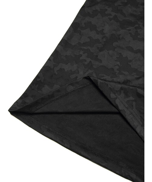 Luv maison（ラブメゾン）の「ジャガード・カモVネックロンTEE（トップス・メンズ・ブラック/ホワイト/ワイン・M/L）」の13枚目の写真