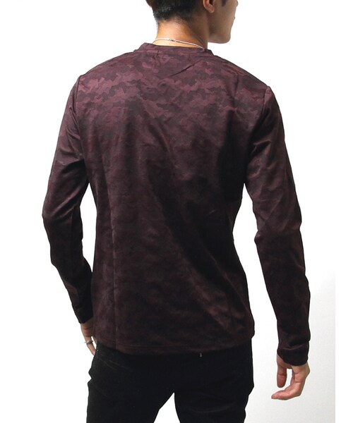 Luv maison（ラブメゾン）の「ジャガード・カモVネックロンTEE（トップス・メンズ・ブラック/ホワイト/ワイン・M/L）」の18枚目の写真