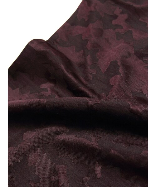 Luv maison（ラブメゾン）の「ジャガード・カモVネックロンTEE（トップス・メンズ・ブラック/ホワイト/ワイン・M/L）」の22枚目の写真