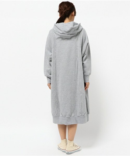 FRAPBOIS（フラボア）の「ラキラッケ（ワンピース・レディース・グレー/ネイビー・1）」の5枚目の写真