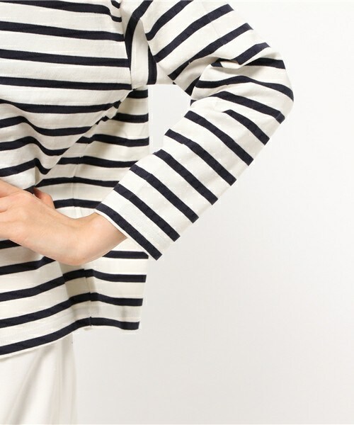 archives（アルシーヴ）の「バスクオフショルプルオーバー（Tシャツ/カットソー・レディース・ホワイト×ネイビー/ブラック×ホワイト/グリーン系その他・MEDIUM）」の8枚目の写真