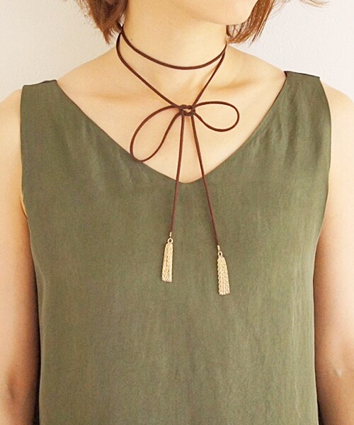 PAULOWNIA（ポロウニア）の「チェーンタッセルチョーカー（ピアス（両耳用）・レディース・ブラック/ブラウン・Free）」の3枚目の写真