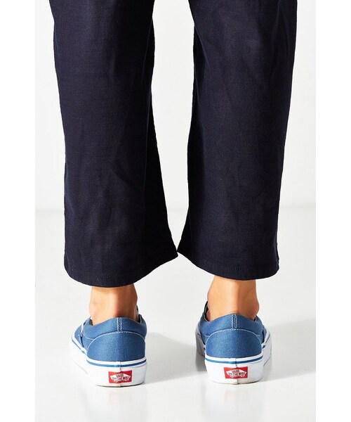 VANS(バンズ)の「Vans Classic Slip-On Sneaker(スニーカー・レディース・Black/Blue/White・W 10/M 8.5/W 6/M 4.5/W 7.5/M 6/W 7/M 5.5/W 8.5/M 7/W 8/M 6.5/W 9/M 7.5)」の7枚目の写真