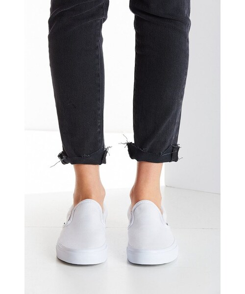 VANS(バンズ)の「Vans Classic Slip-On Sneaker(スニーカー・レディース・Black/Blue/White・W 10/M 8.5/W 6/M 4.5/W 7.5/M 6/W 7/M 5.5/W 8.5/M 7/W 8/M 6.5/W 9/M 7.5)」の17枚目の写真