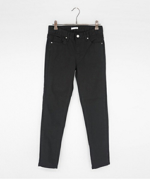 DHOLIC(ディーホリック)の「ベーシッククロップドスキニーパンツ(その他パンツ・レディース・アイボリー/カーキ/ディープスカイブルー/ディープピンク/ブラック・S/M/L)」の2枚目の写真