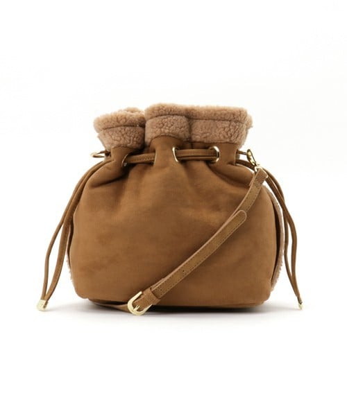 matelasse durer（マトラッセ デュレ）の「ムートンキンチャクバッグ（ショルダーバッグ・レディース・ブラック/ネイビー/キャメル・フリー）」の3枚目の写真