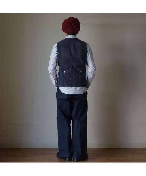 Re made in tokyo japan（アールイーメイドイントウキョウジャパン）の「【完売御礼】Re made in tokyo japan アールーイーメイドイントーキョージャパン BOA FLEECE  HUNTING VEST ボアフリース ハンチングベスト NVY（ベスト・メンズ・その他）」の4枚目の写真