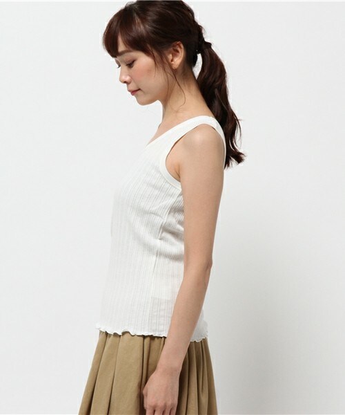 archives（アルシーヴ）の「変形リブタンクトップ（Tシャツ/カットソー・レディース・オフホワイト/ブラウン/ネイビー/ピンク・MEDIUM）」の6枚目の写真