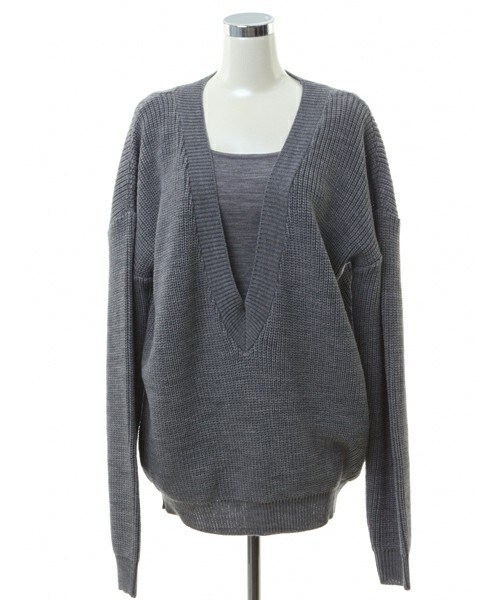 DRWCYS（ドロシーズ）の「ディープVレイヤードニット（ニット/セーター・レディース・ベージュ/ブラック/グレー/ピンク・M）」の3枚目の写真