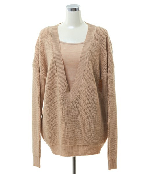 DRWCYS（ドロシーズ）の「ディープVレイヤードニット（ニット/セーター・レディース・ベージュ/ブラック/グレー/ピンク・M）」の4枚目の写真