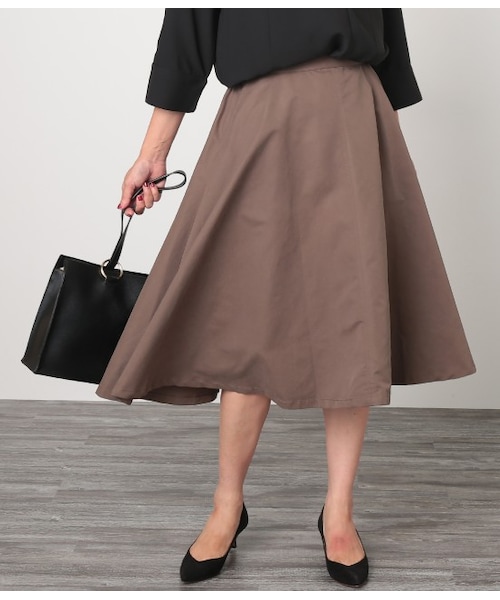 LE JUN(ルジュン)の「ミモレ丈フレアスカート(スカート・キャメル/カーキ・S/M)」の3枚目の写真
