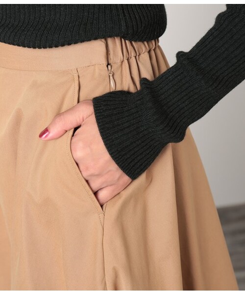 LE JUN(ルジュン)の「ミモレ丈フレアスカート(スカート・キャメル/カーキ・S/M)」の8枚目の写真