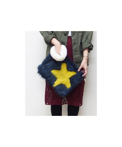 copine（コピン）の「★再・再入荷★星柄ファークラッチバッグ（クラッチバッグ・レディース・その他）」の4枚目の写真