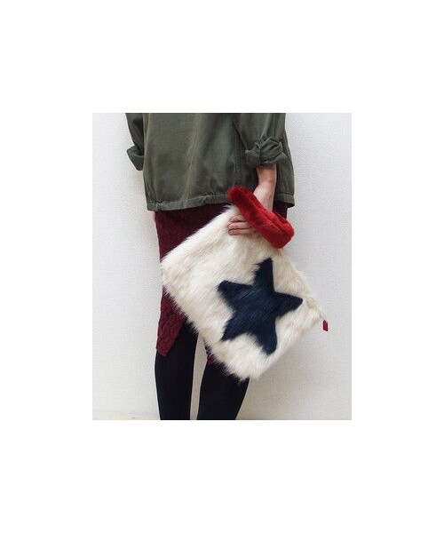 copine（コピン）の「★再・再入荷★星柄ファークラッチバッグ（クラッチバッグ・レディース・その他）」の3枚目の写真
