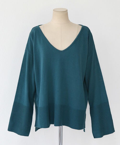 DHOLIC（ディーホリック）の「スリットカフスVネックニットプルオーバー（ニット/セーター・レディース・ホワイトアイボリー/アクアグリーン/ブラック/イエロー・FREE）」の3枚目の写真