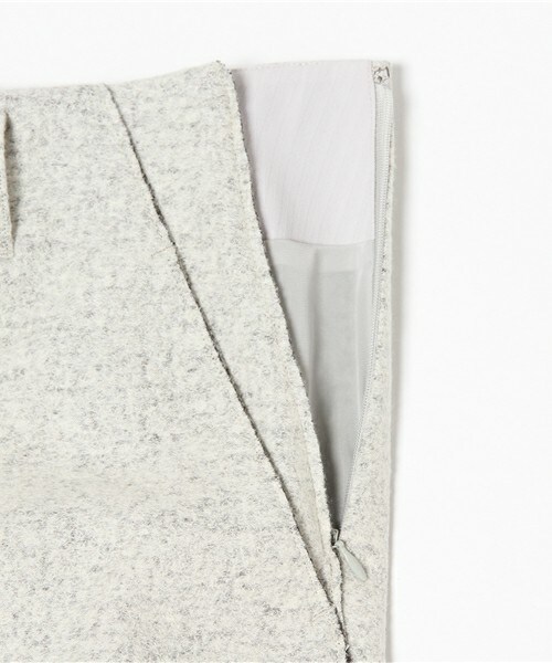 stefis（シュテフィス）の「【後藤真希さん着用】杢圧縮ウールワイドパンツ（その他パンツ・レディース・ライトグレー・36/38）」の9枚目の写真