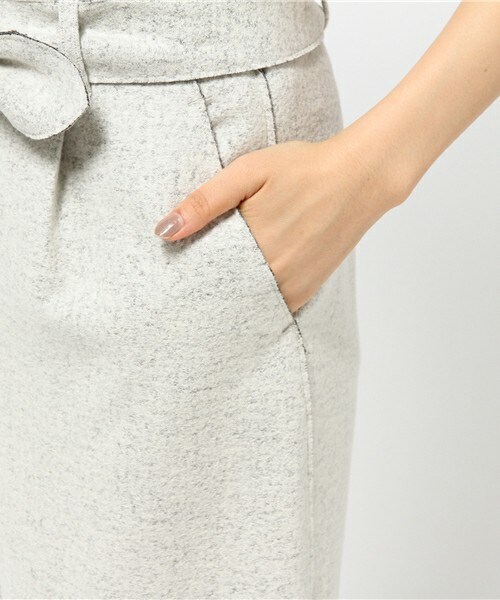 stefis（シュテフィス）の「【後藤真希さん着用】杢圧縮ウールワイドパンツ（その他パンツ・レディース・ライトグレー・36/38）」の7枚目の写真