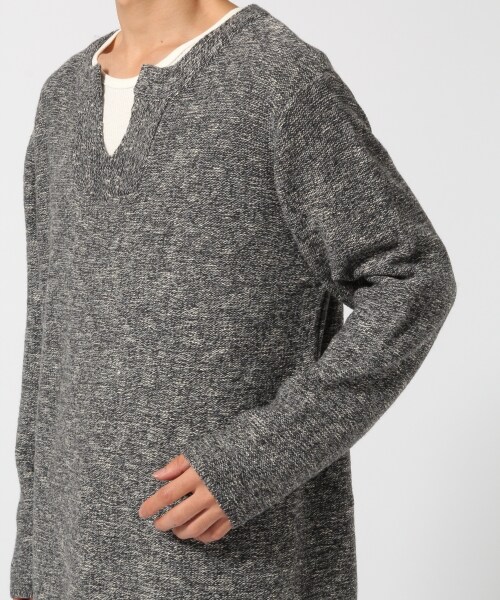 RAGEBLUE(レイジブルー)の「MIXフリンジキーネックニット(トップス・グレー系/ブラウン系・M/L)」の6枚目の写真