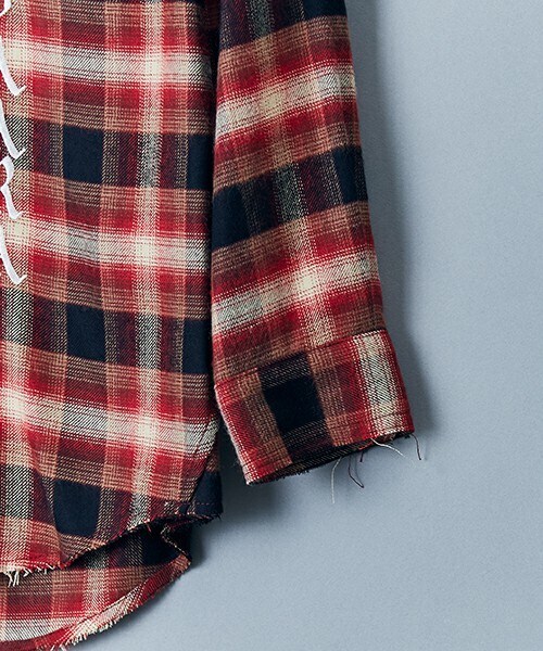 CHRISTIAN DADA(クリスチャンダダ)の「CHRISTIAN DADA カットオフエンブロイダリーシャツ(シャツ/ブラウス・メンズ・ブラック/ローズ・44/46)」の6枚目の写真