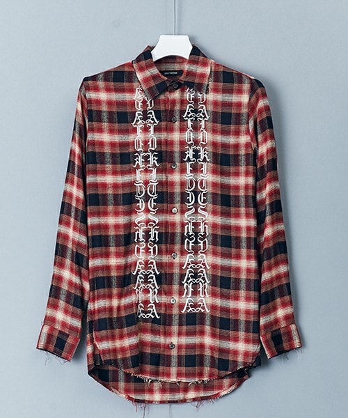 CHRISTIAN DADA(クリスチャンダダ)の「CHRISTIAN DADA カットオフエンブロイダリーシャツ(シャツ/ブラウス・メンズ・ブラック/ローズ・44/46)」の1枚目の写真