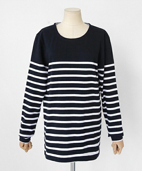 DHOLIC(ディーホリック)の「ラウンドネックモノトーンボーダーTシャツ(Tシャツ/カットソー・レディース・ホワイト/ネイビー・M/L)」の2枚目の写真