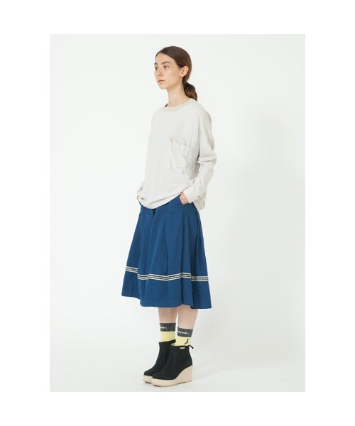 mercibeaucoup,（メルシーボークー）の「メルシーボークー、/ Ｂ：わさっとドッキング / カットソー（トップス・レディース・off white/navy/orange・01）」の6枚目の写真
