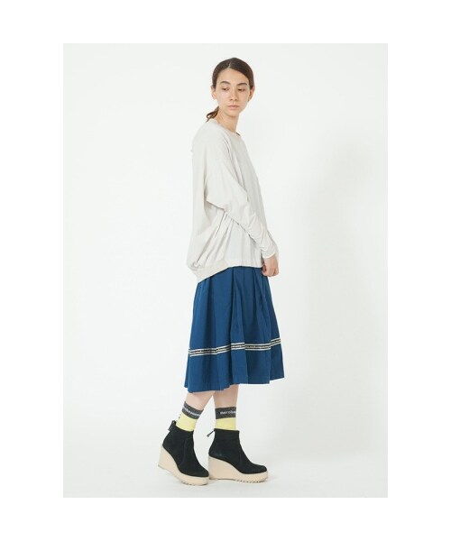 mercibeaucoup,（メルシーボークー）の「メルシーボークー、/ Ｂ：わさっとドッキング / カットソー（トップス・レディース・off white/navy/orange・01）」の5枚目の写真