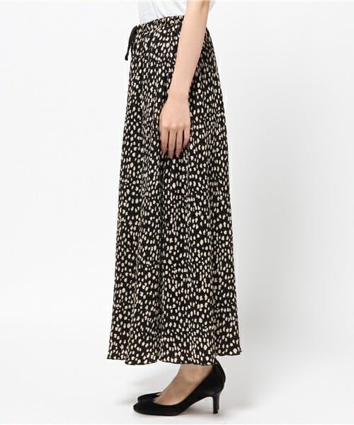 archives（アルシーヴ）の「プリーツロングスカート（スカート・レディース・ブラック/ネイビー・MEDIUM）」の4枚目の写真