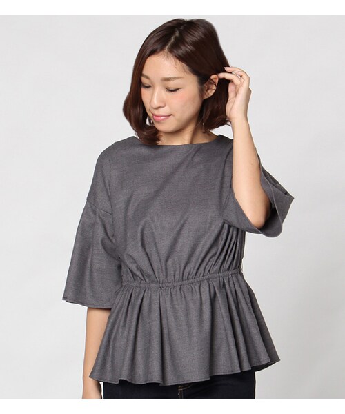 mysty woman（ミスティウーマン）の「ウエストギャザーフレアスリーブトップス（トップス・レディース・グレー/キャメル/ブラック）」の12枚目の写真