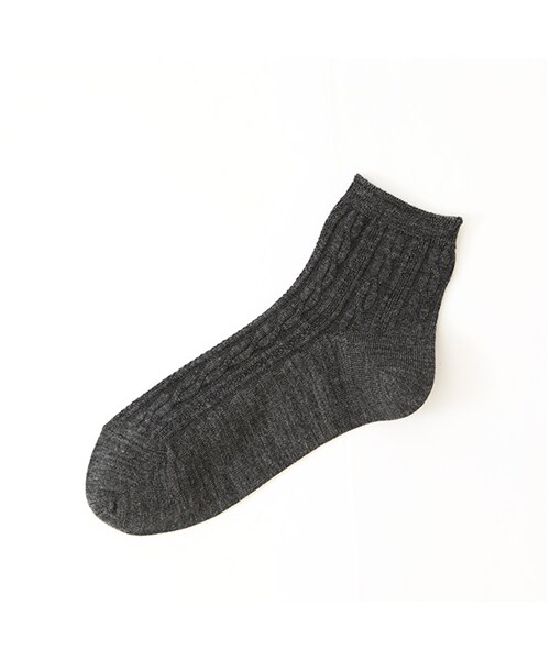 靴下屋（クツシタヤ）の「◆カタログ掲載◆リンクス縄柄ショートソックス（ソックス・靴下・レディース・オフホワイト/クロ/グレーモク/チャコールモク/モカチャ/アカ/エンジ/カラシ/ダークグリーン/コン/ターコイズブルー・22.0～24.0cm）」の4枚目の写真