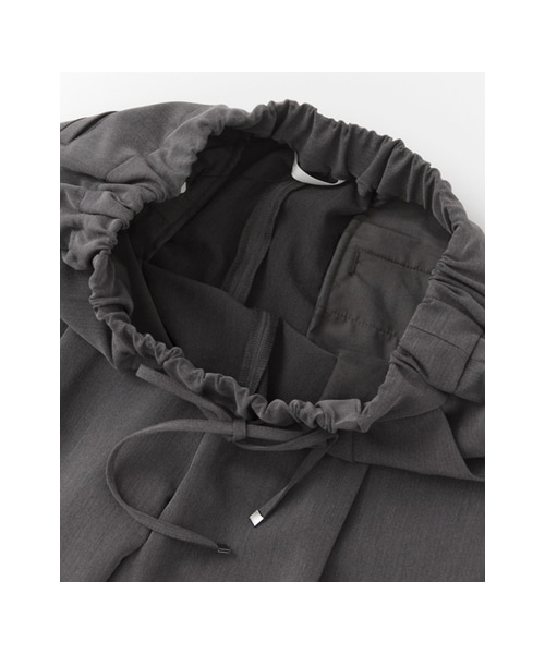 URBAN RESEARCH DOORS（アーバンリサーチドアーズ）の「TRストレッチテーパードイージーパンツ（パンツ・レディース・BLACK/BROWN/CHARCOAL・36/38）」の14枚目の写真