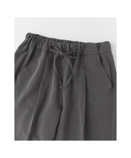 URBAN RESEARCH DOORS（アーバンリサーチドアーズ）の「TRストレッチテーパードイージーパンツ（パンツ・レディース・BLACK/BROWN/CHARCOAL・36/38）」の12枚目の写真