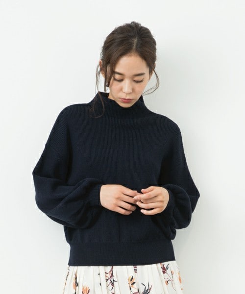 actuel（アクチュエル）の「ボトルネック袖ボリュームニット（ニット/セーター・レディース・オフホワイト/グレー/ネイビー/キャメル・FREE）」の3枚目の写真