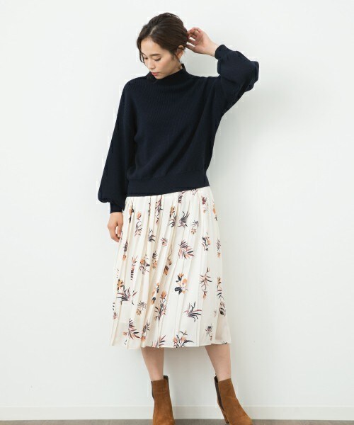 actuel（アクチュエル）の「ボトルネック袖ボリュームニット（ニット/セーター・レディース・オフホワイト/グレー/ネイビー/キャメル・FREE）」の9枚目の写真