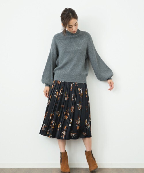 actuel（アクチュエル）の「ボトルネック袖ボリュームニット（ニット/セーター・レディース・オフホワイト/グレー/ネイビー/キャメル・FREE）」の7枚目の写真