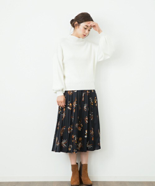 actuel（アクチュエル）の「ボトルネック袖ボリュームニット（ニット/セーター・レディース・オフホワイト/グレー/ネイビー/キャメル・FREE）」の5枚目の写真