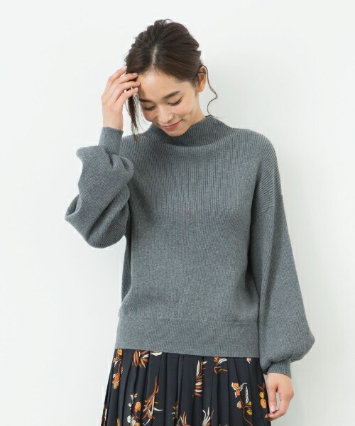 actuel（アクチュエル）の「ボトルネック袖ボリュームニット（ニット/セーター・レディース・オフホワイト/グレー/ネイビー/キャメル・FREE）」の6枚目の写真