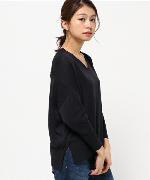 archives（アルシーヴ）の「12GゆるVネックプルオーバー（ニット/セーター・レディース・ベージュ/カーキ/ネイビー/ピンク・MEDIUM）」の4枚目の写真