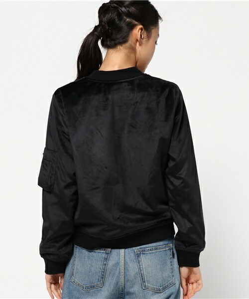 archives（アルシーヴ）の「ベロアMA-1ブルゾン（ブルゾン・レディース・ブラック/ワイン・MEDIUM）」の5枚目の写真