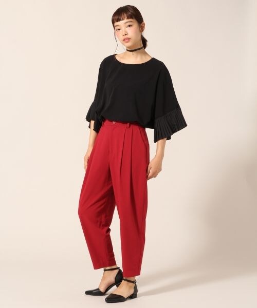 LOWRYS FARM(ローリーズファーム)の「タックボリュームクロップドパンツ(パンツ・ブラック/レッド/デニム・M/L)」の10枚目の写真